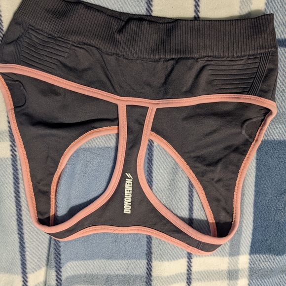 Do you even women's sports bra - Picture 3 of 4